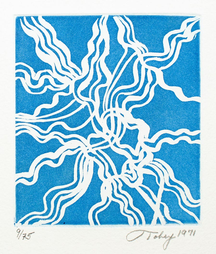 Marc Tobey, Six Impromptus on Omar Khayyam, 1970 Líneas paralelas en blanco, casi como meandros a base de curvas y contracurvas, sobre fondo azul añil que realizó el artista Marc Tobey para ilustrar los seis Impromptus sobre texto de Omar Khayyam en 1970